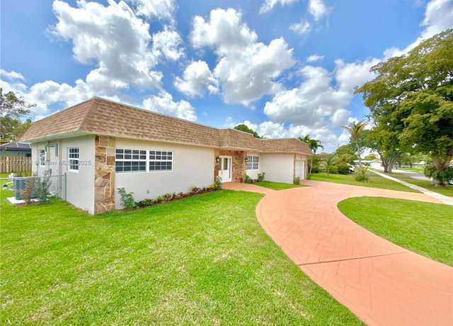 Property at 7480 NW 14th St, Plantation, FL 33313, 3 beds, 2 baths
