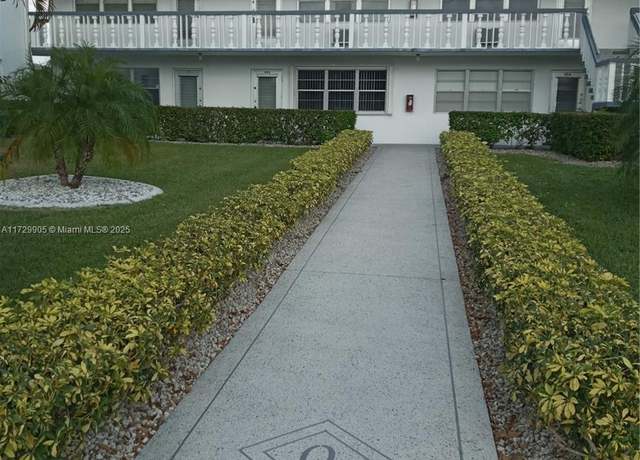 Property at 390 Windsor Q #390, West Palm Beach, FL 33417, 1 bed, 1.5 baths