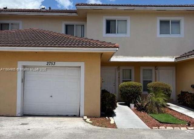 Property at 2753 NW 13th St, Pompano Beach, FL 33069, 3 beds, 2.5 baths