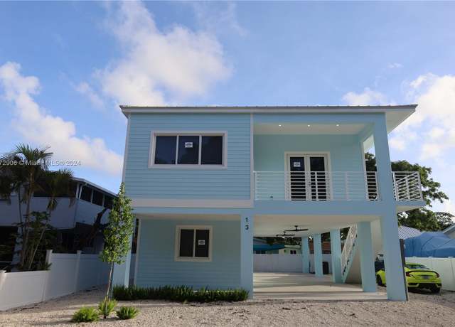 Property at 13 Garden Cove Dr, Key Largo, FL 33037, 5 beds, 3 baths