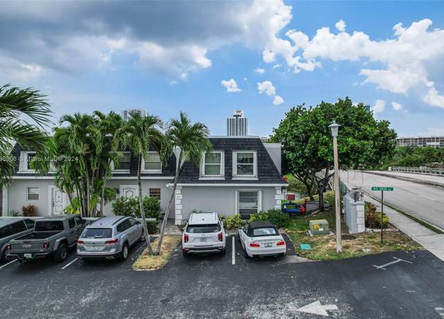 Property at 600 NE 25th Ave #45, Hallandale Beach, FL 33009, 3 beds, 2.5 baths