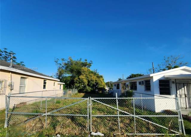 Property at 441 SW 7th Ave, Homestead, FL 33030
