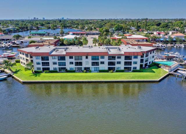 Property at 313 Lake Cir #111, North Palm Beach, FL 33408, 2 beds, 2 baths