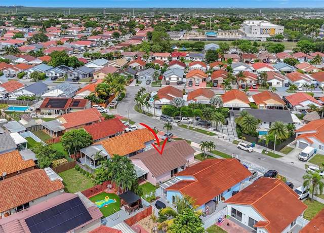 Property at 17818 SW 144th Ct, Miami, FL 33177, 3 beds, 2 baths