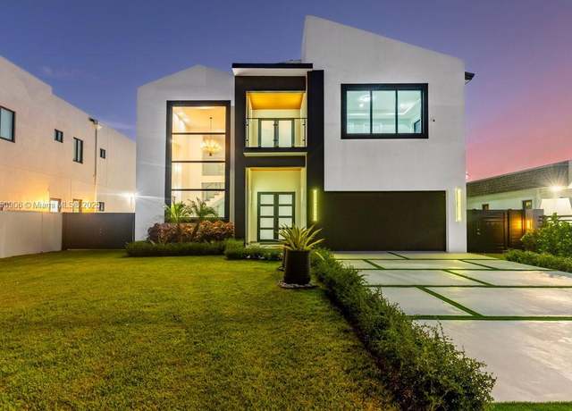 Property at 4240 SW 84th Ave, Miami, FL 33155, 4 beds, 5 baths