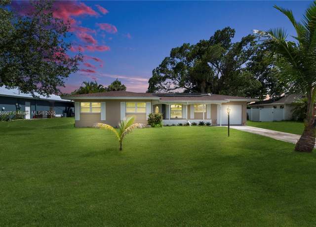 Property at 246 SE 44th St, Cape Coral, FL 33904, 3 beds, 2 baths
