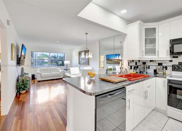 Property at 5103 NW 35th St #406, Lauderdale Lakes, FL 33319, 1 bed, 1 bath