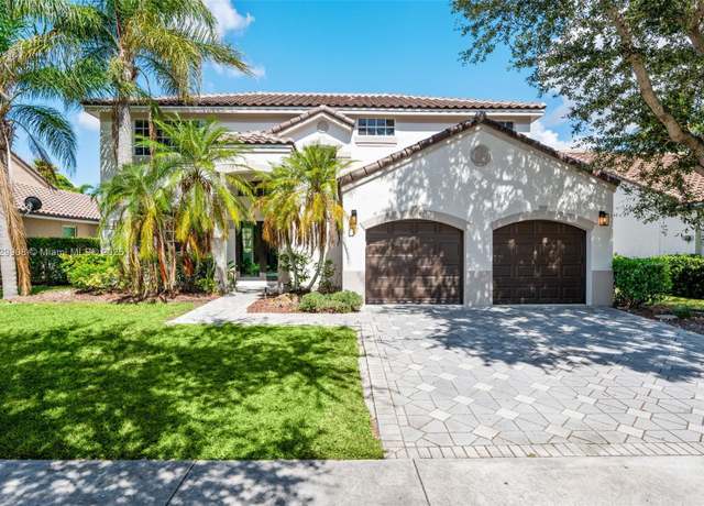 Property at 773 Verona Lake Dr, Weston, FL 33326, 5 beds, 2.5 baths