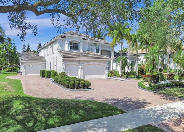 Property at 10457 Laurel Rd, Davie, FL 33328, 6 beds, 5.5 baths