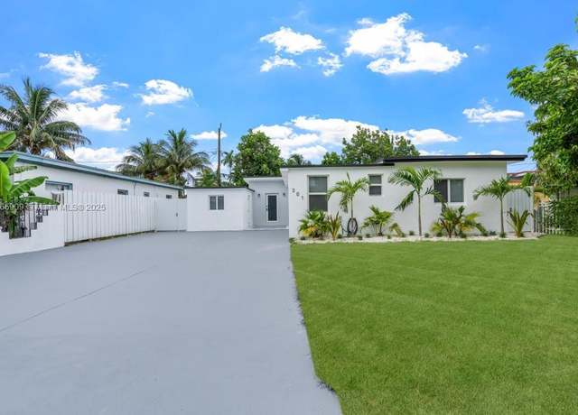 Property at 301 NW 108th St, Miami, FL 33168, 4 beds, 3 baths