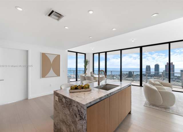 Property at 500 Alton Rd #3201, Miami, FL 33139, 4 beds, 4.5 baths