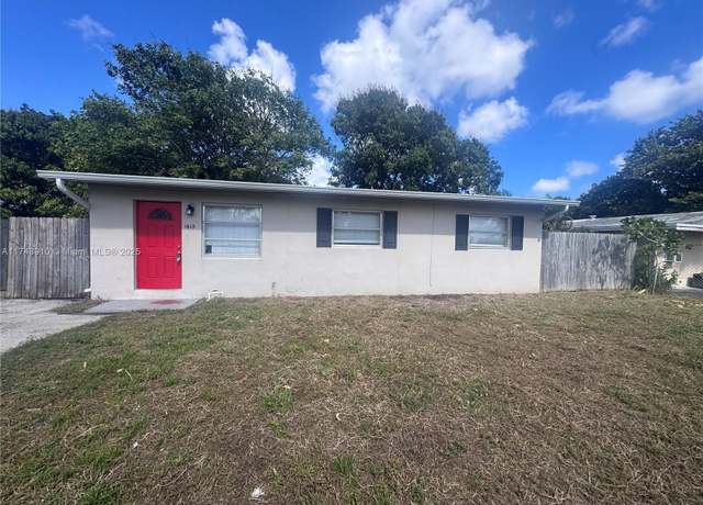 Property at 1613 NW 15th Pl, Fort Lauderdale, FL 33311, 3 beds, 1 bath