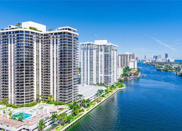 Property at 19667 Turnberry Way Unit 3F, Aventura, FL 33180, 3 beds, 2 baths