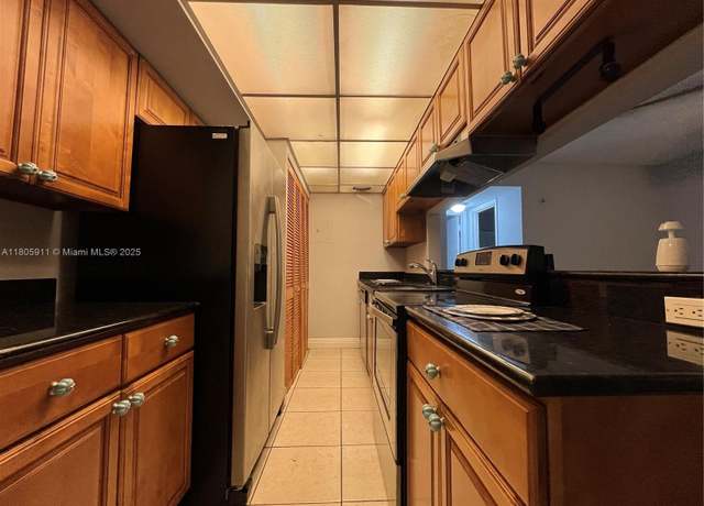 Property at 4469 Treehouse Ln Unit B, Tamarac, FL 33319, 2 beds, 2 baths