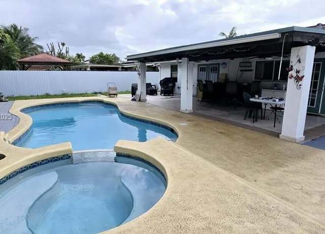 Property at 7115 SW 147th Ct, Miami, FL 33193, 4 beds, 2 baths