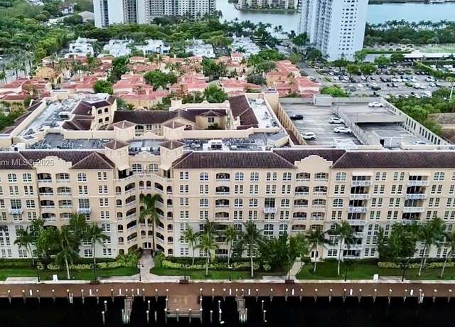 Property at 3001 NE 185th St #112, Aventura, FL 33180, 2 beds, 2 baths