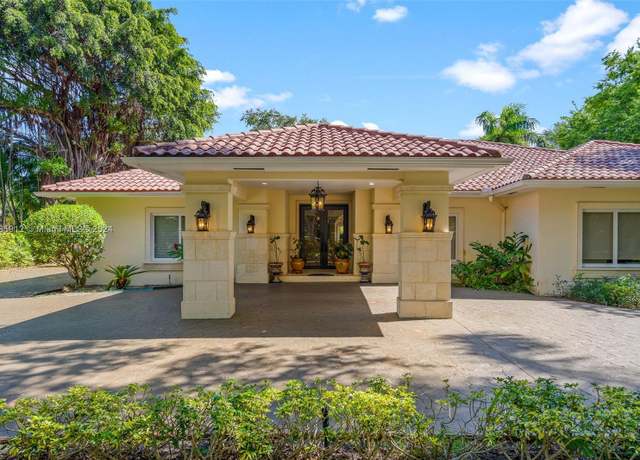 Property at 10735 SW 58th Ave, Pinecrest, FL 33156, 7 beds, 6 baths