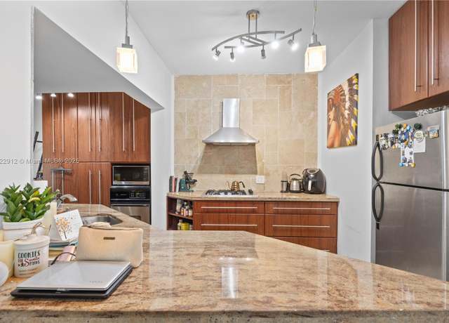 Property at 1840 James Ave #8, Miami Beach, FL 33139, 1 bed, 1 bath
