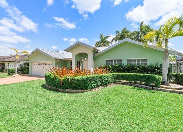 Property at 14021 SW 153rd Ave, Miami, FL 33196, 3 beds, 2 baths