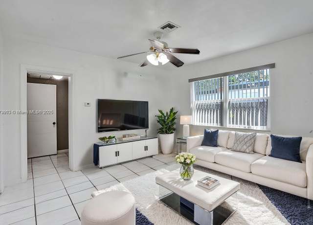 Property at 2001 N 26th Ave, Hollywood, FL 33020, 4 beds, 4 baths