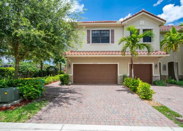Property at 5656 NW 58th Ln, Tamarac, FL 33319, 3 beds, 2.5 baths
