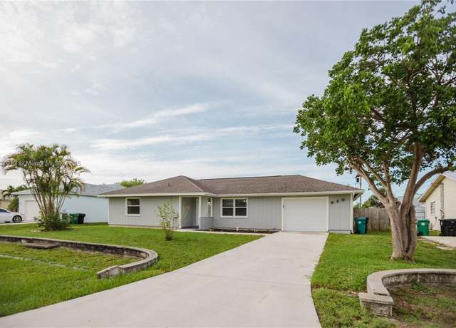 Property at 620 SE Picasso Ave, Port St Lucie, FL 34983, 3 beds, 2 baths
