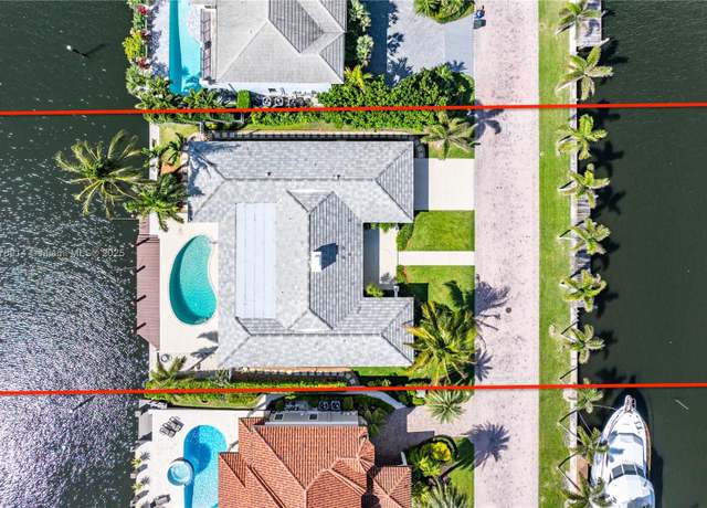 Property at 872 NE 79, Boca Raton, FL 33487, 3 beds, 4.5 baths