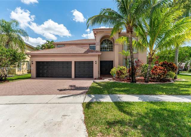 Property at 13366 NW 14th St, Pembroke Pines, FL 33028, 4 beds, 3.5 baths