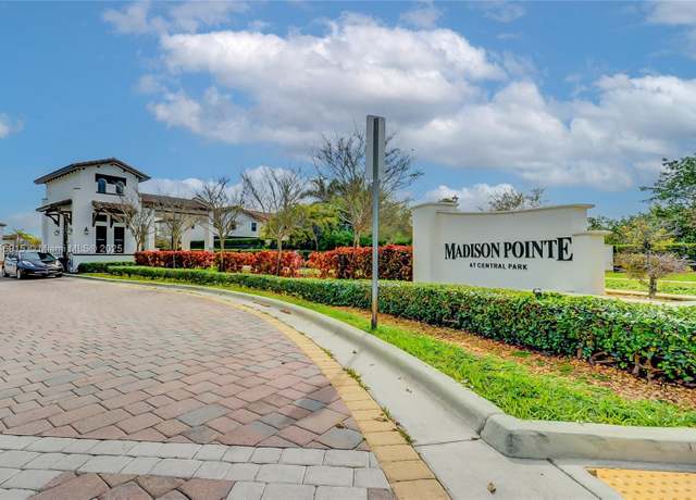 Property at 10250 NW 86th St, Doral, FL 33178, 4 beds, 3 baths