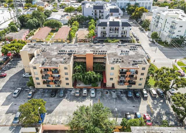 Property at 677 SW 9th Ave #303, Miami, FL 33130, 1 bed, 1 bath