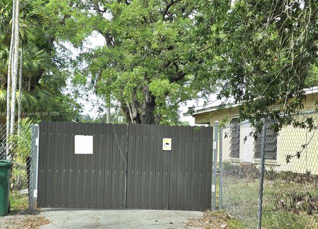 Property at 4801 SW 58th Ave, Davie, FL 33314