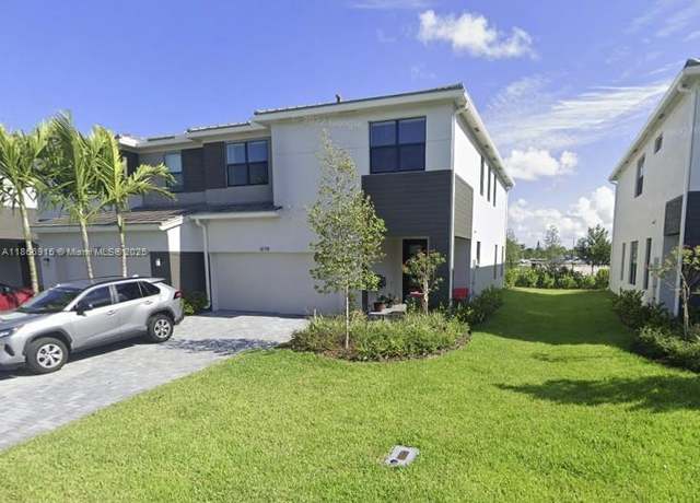 Property at 8719 Antarus Dr, Lake Worth, FL 33467, 3 beds, 2.5 baths