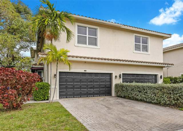 Property at 119 NW 11th St #119, Fort Lauderdale, FL 33311, 3 beds, 2 baths