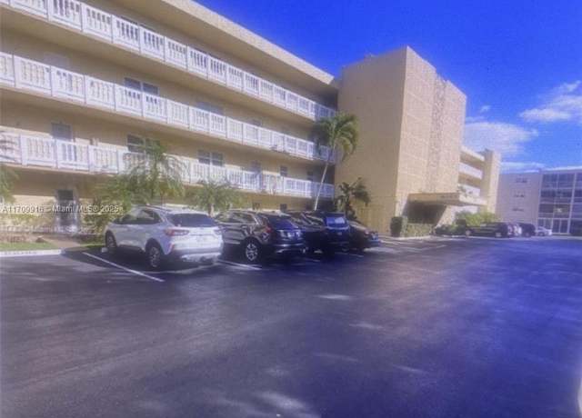 Property at 415 SE 11th Ter #201, Dania Beach, FL 33004, 2 beds, 2 baths