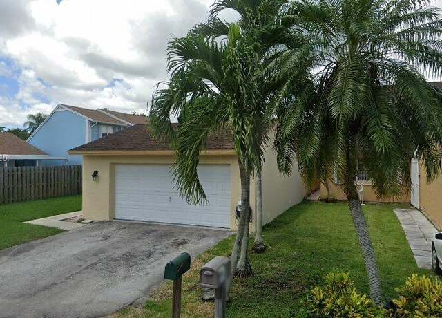 Property at 1356 Pelican Ct, Homestead, FL 33035, 3 beds, 2 baths