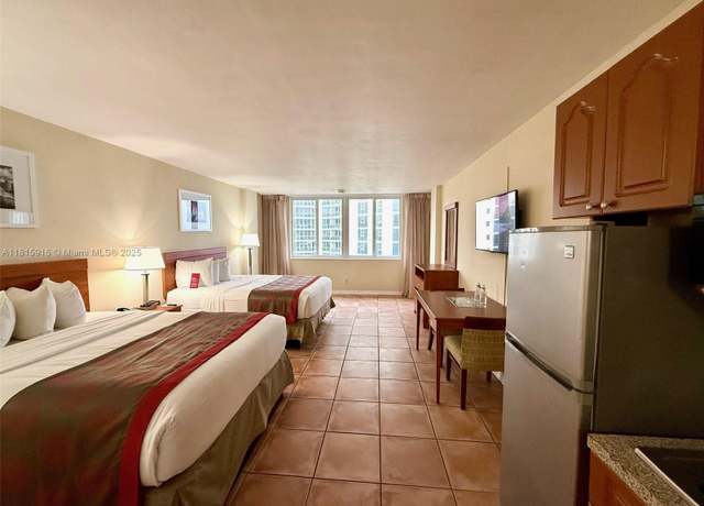 Property at 19201 Collins Ave #1019, Sunny Isles Beach, FL 33160, 1 bath