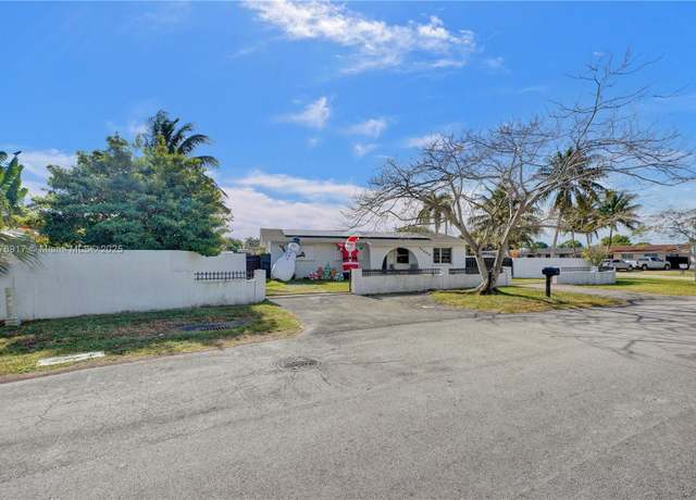 Property at 11890 SW 5th St, Miami, FL 33184, 3 beds, 2 baths
