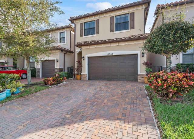 Property at 4636 NW 58th St, Tamarac, FL 33319, 3 beds, 2.5 baths