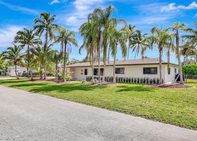 Property at 11743 SW 102nd Ct, Miami, FL 33176, 3 beds, 2 baths