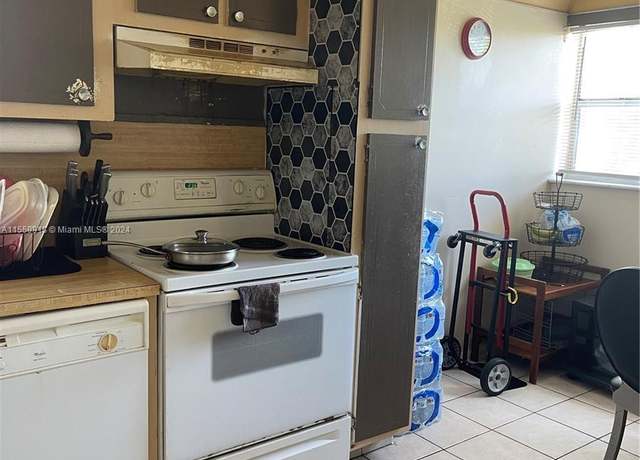 Property at 8380 Sands Point Blvd Unit J310, Tamarac, FL 33321, 2 beds, 2 baths
