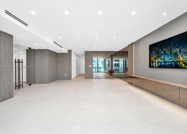 Property at 3535 S Ocean Dr #1003, Hollywood, FL 33019, 2 beds, 2.5 baths