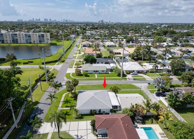Property at 150 SE 3rd Ave, Dania Beach, FL 33004, 3 beds, 2 baths