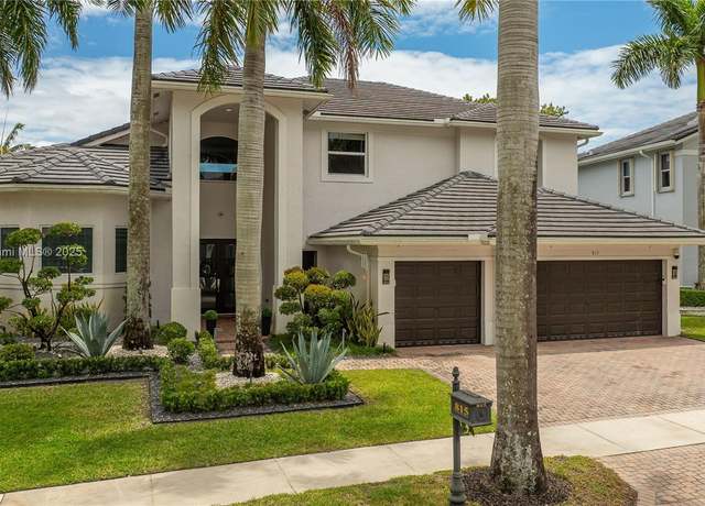 Property at 815 Regal Cove Rd, Weston, FL 33327, 6 beds, 4 baths