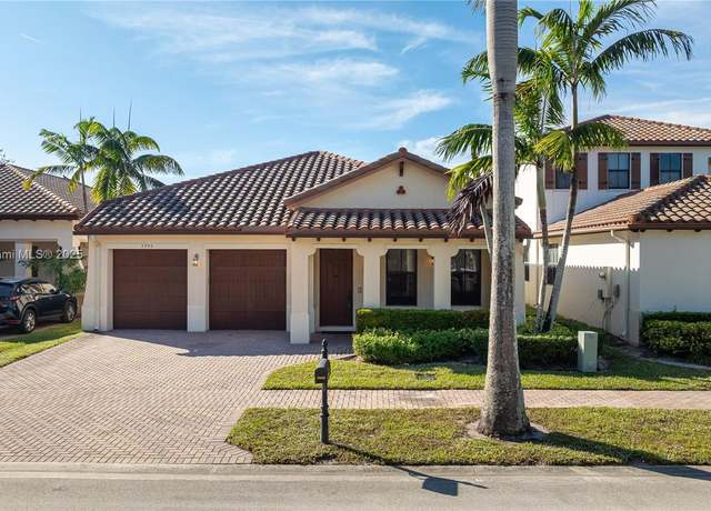 Property at 3990 NW 85th Ave, Cooper City, FL 33024, 3 beds, 3 baths