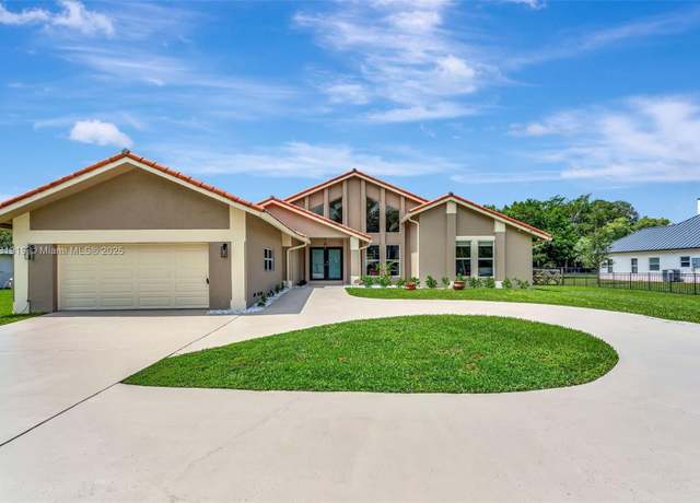 Property at 14100 SW 21st St, Davie, FL 33325, 4 beds, 3 baths