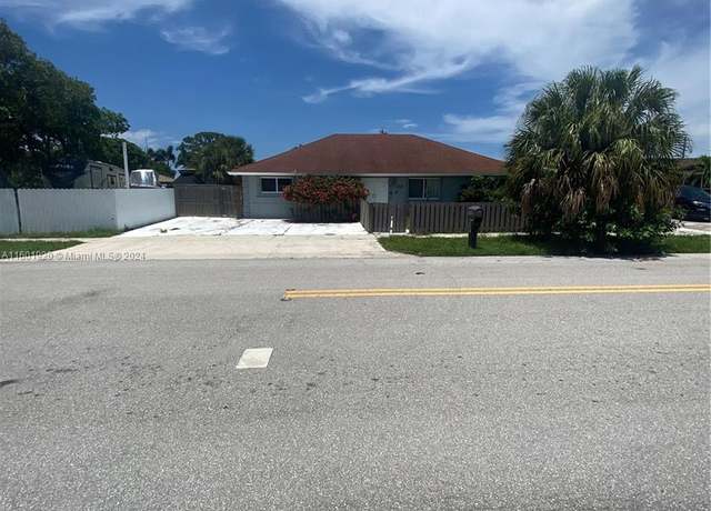 Property at 1926 Ramsey Dr, Lake Worth, FL 33461, 5 beds, 2 baths
