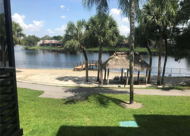 Property at 1101 Colony Point Cir #206, Pembroke Pines, FL 33026, 1 bed, 1.5 baths