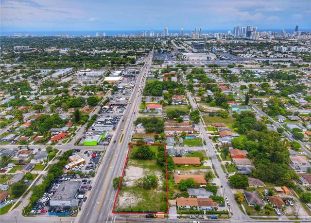 Property at 525 W Pembroke Rd, Hallandale Beach, FL 33009
