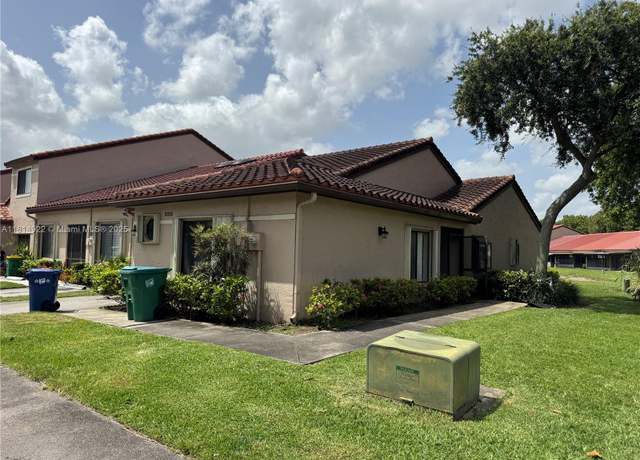 Property at 3313 W Inverrary Blvd W, Lauderhill, FL 33319, 3 beds, 2 baths