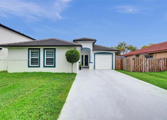 Property at 7833 NW 194th St, Hialeah, FL 33015, 3 beds, 2 baths